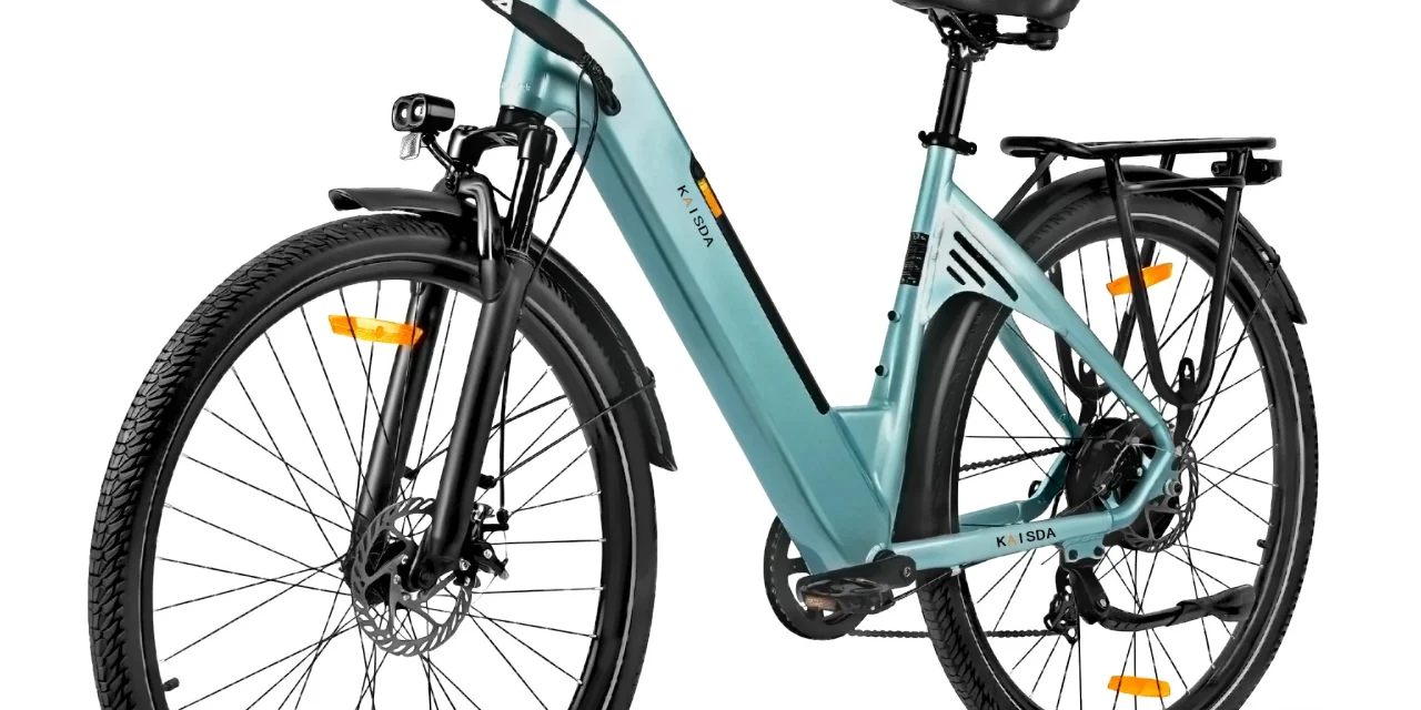 KAISDA K608 e-bike: 28″-es városi cirkáló 120 km hatótávval