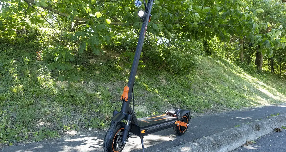 Fynzo S11 elektromos roller teszt: 1000W feletti teljesítmény 100 ezer Ft alatt?