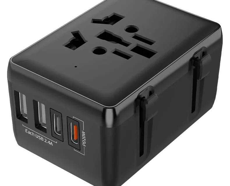 BlitzWolf BW-WA3 utazó adapter: 4 USB port, EU/UK/US/AU kompatibilis