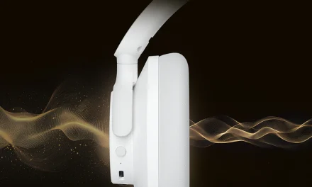 Tronsmart SOUNFII Q20S hibrid ANC fejhallgató a tesztmuhelyen